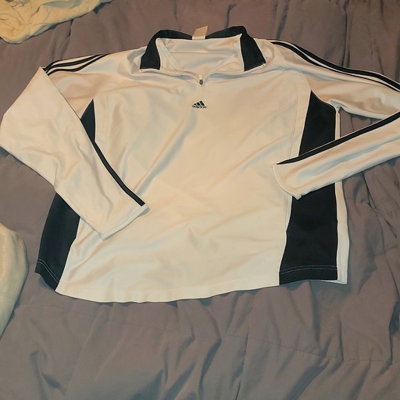 Adidas large pullover - Picture 1 of 2